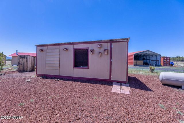18 N COUNTY ROAD N3207 --, Vernon, AZ 85940