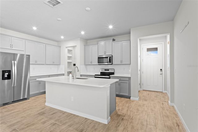 8519 PRIMROSE WILLOW PLACE, Odessa, FL 33556