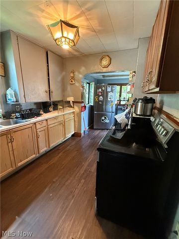 1020 Bedford Avenue SW, Canton, OH 44710