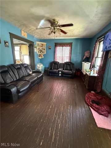 1020 Bedford Avenue SW, Canton, OH 44710