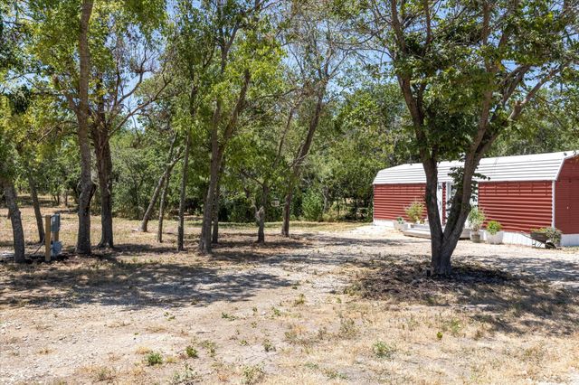 1549 County Road 180, Stephenville, TX 76401