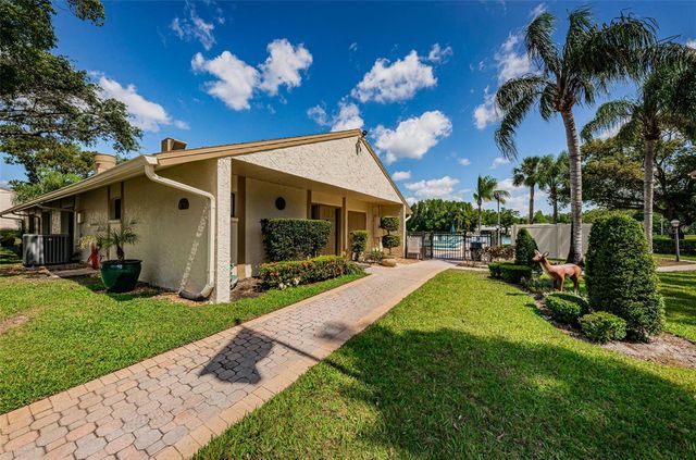 1333 SHADY PINE WAY F, Tarpon Springs, FL 34688