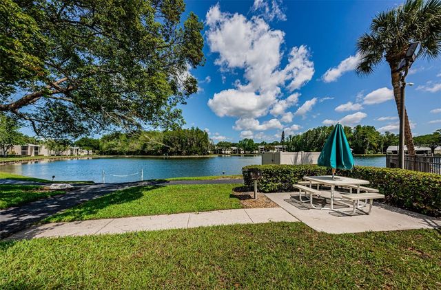 1333 SHADY PINE WAY F, Tarpon Springs, FL 34688