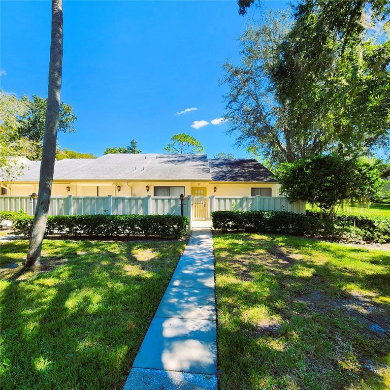 1333 SHADY PINE WAY F, Tarpon Springs, FL 34688