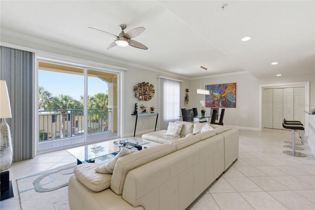 700 N OSCEOLA AVENUE 305, Clearwater, FL 33755