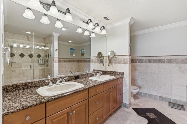 700 N OSCEOLA AVENUE 305, Clearwater, FL 33755