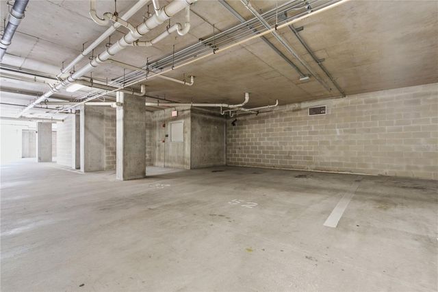 700 N OSCEOLA AVENUE 305, Clearwater, FL 33755