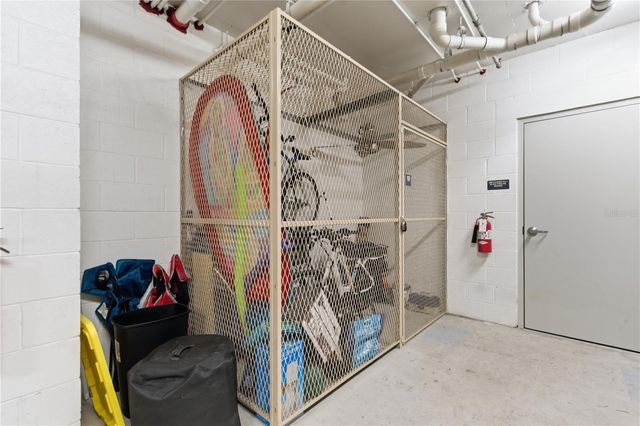 700 N OSCEOLA AVENUE 305, Clearwater, FL 33755