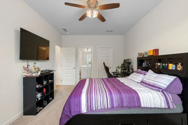 1127 Aster Pl, Mount Juliet, TN 37122