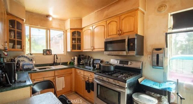 1160 Linden Avenue, Glendale, CA 91201