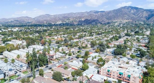 1160 Linden Avenue, Glendale, CA 91201