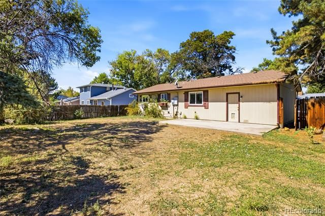 8130 Explorador Calle, Denver, CO 80229