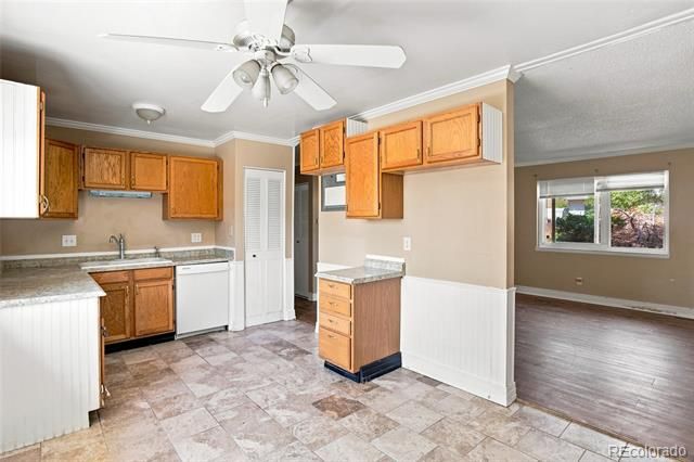 8130 Explorador Calle, Denver, CO 80229