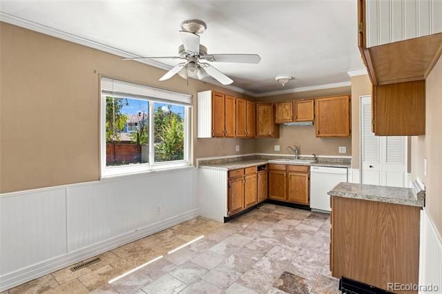 8130 Explorador Calle, Denver, CO 80229