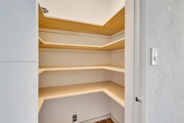 517 S 19th Ave 517, Hollywood, FL 33020