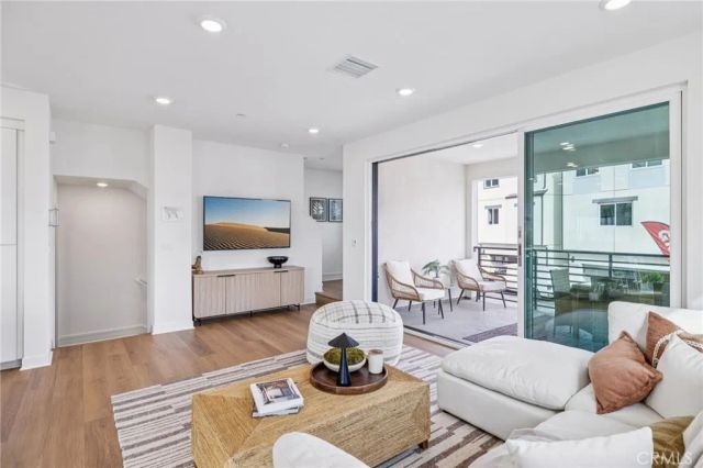 1679 Constellation Drive, San Pedro, CA 90731