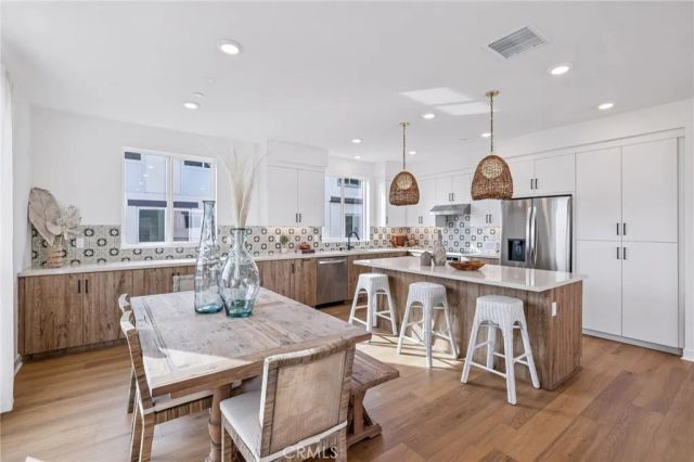 1679 Constellation Drive, San Pedro, CA 90731