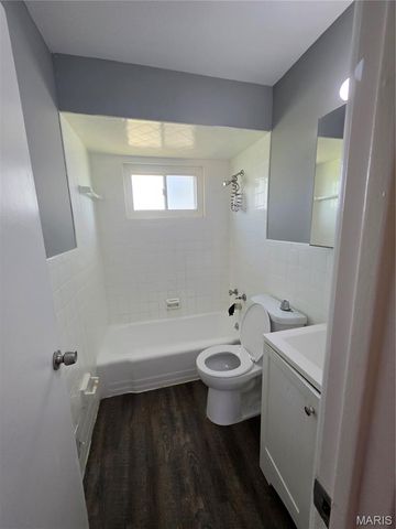 1600 Chickadee Lane, Florissant, MO 63031
