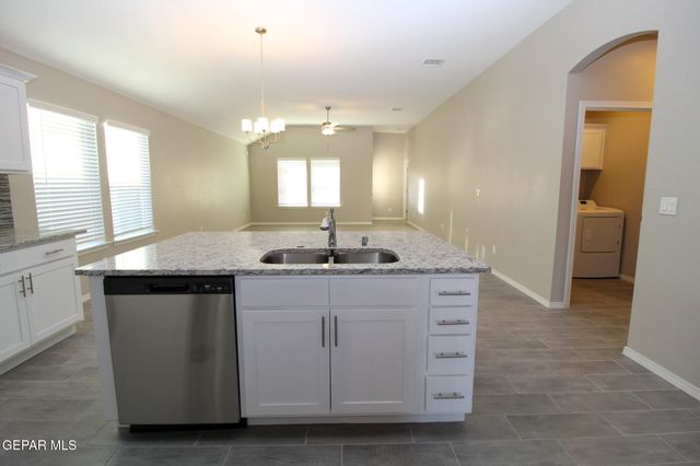 1217 GOLDEN SUMMER Court, Horizon City, TX 79928