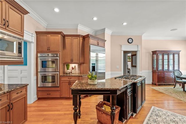 7521 Henson Forest Drive, Summerfield, NC 27358
