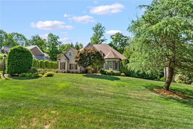 7521 Henson Forest Drive, Summerfield, NC 27358