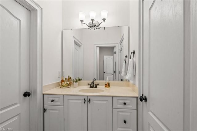 7521 Henson Forest Drive, Summerfield, NC 27358
