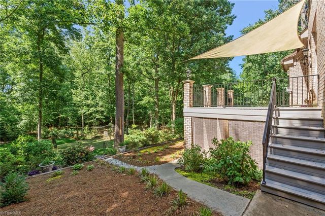 7521 Henson Forest Drive, Summerfield, NC 27358