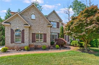 7521 Henson Forest Drive, Summerfield, NC 27358