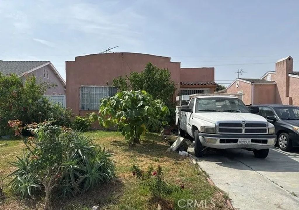 2728 Grand Avenue, Huntington Park, CA 90255