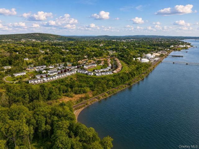 714 Hewitt Lane, New Windsor, NY 12553