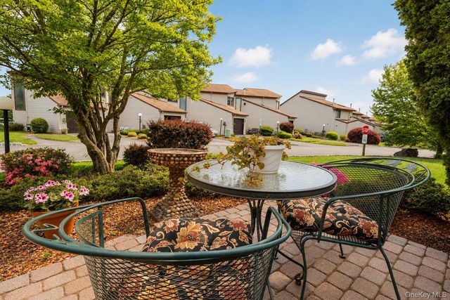 714 Hewitt Lane, New Windsor, NY 12553