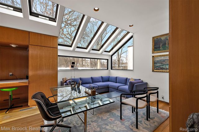 6020 Northfield Road, West Bloomfield Charter Township, MI 48322