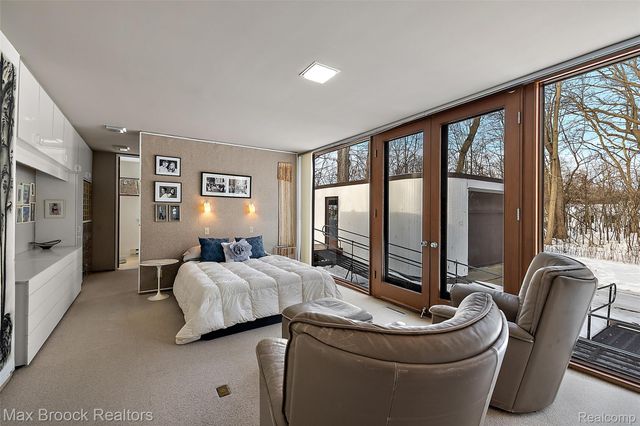 6020 Northfield Road, West Bloomfield Charter Township, MI 48322