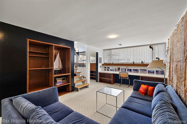 6020 Northfield Road, West Bloomfield Charter Township, MI 48322