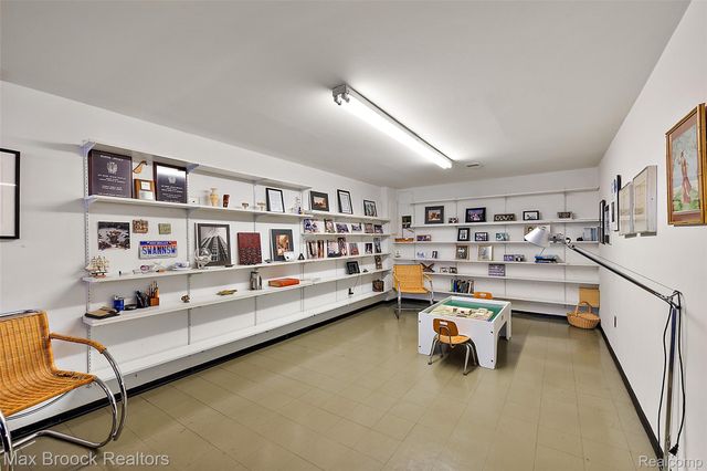 6020 Northfield Road, West Bloomfield Charter Township, MI 48322