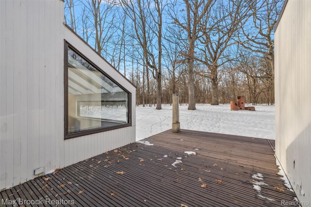 6020 Northfield Road, West Bloomfield Charter Township, MI 48322