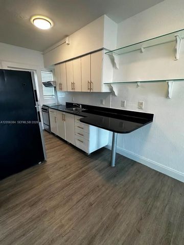 300 74th Street 17, Miami Beach, FL 33141