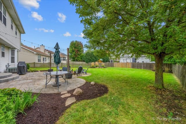 461 Willow Road, Lakemoor, IL 60051