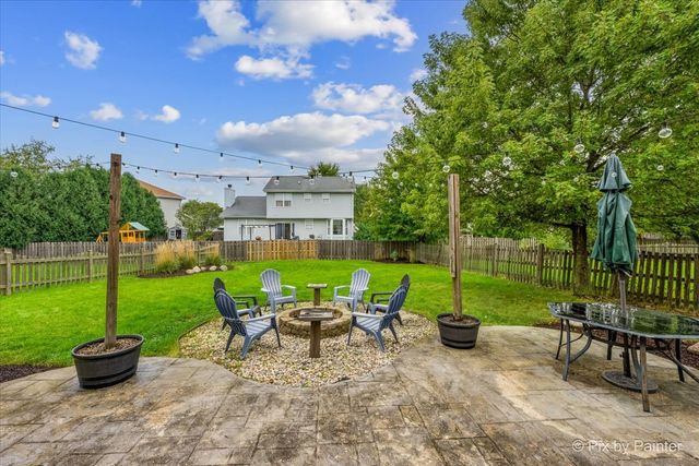 461 Willow Road, Lakemoor, IL 60051