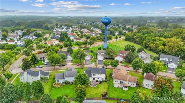461 Willow Road, Lakemoor, IL 60051