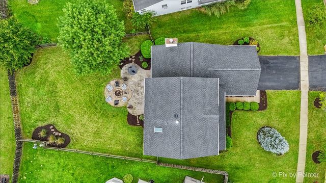 461 Willow Road, Lakemoor, IL 60051
