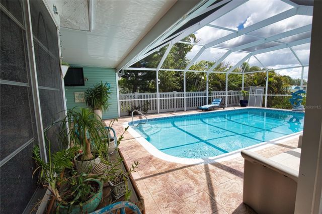 457 W TARPON BOULEVARD NW, Port Charlotte, FL 33952