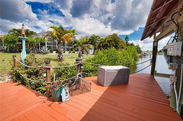 457 W TARPON BOULEVARD NW, Port Charlotte, FL 33952