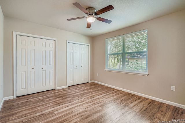 122 Adrian Dr, San Antonio, TX 78213