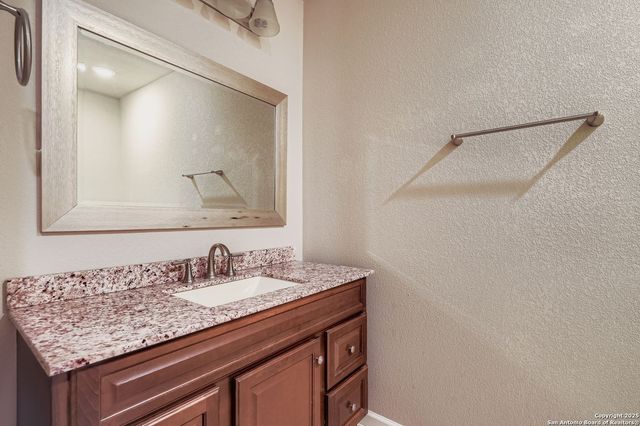 122 Adrian Dr, San Antonio, TX 78213