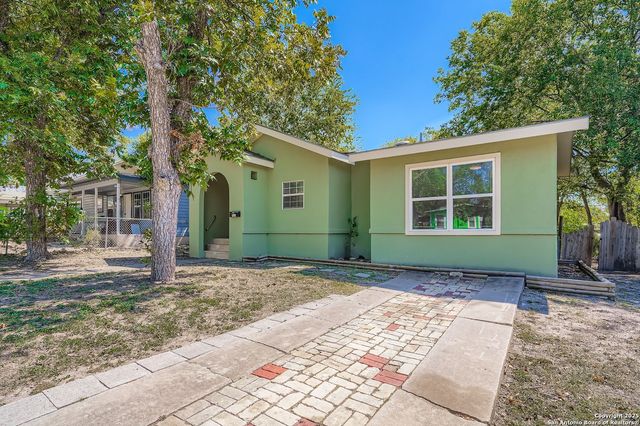 122 Adrian Dr, San Antonio, TX 78213