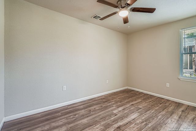 122 Adrian Dr, San Antonio, TX 78213