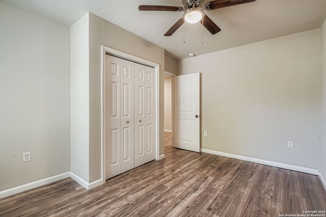 122 Adrian Dr, San Antonio, TX 78213