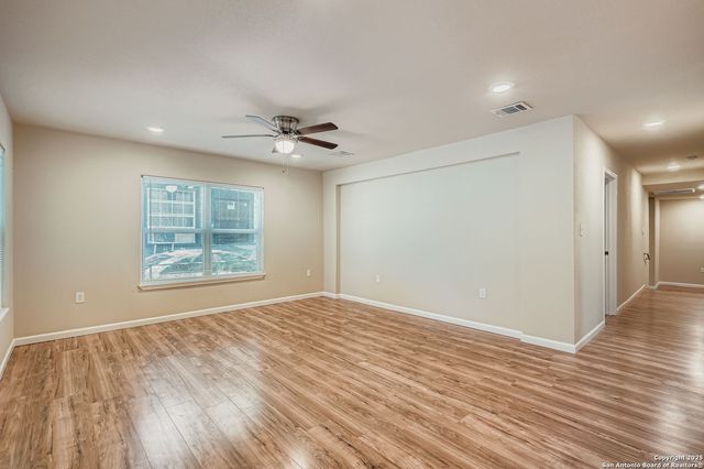 122 Adrian Dr, San Antonio, TX 78213