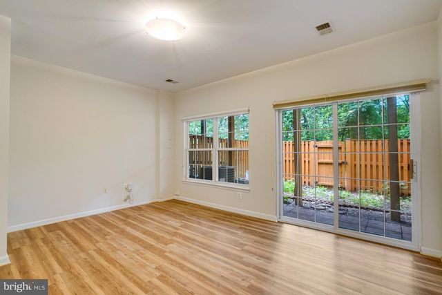 6490 TAYACK PL, Alexandria, VA 22312